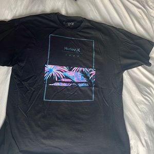 Hurley shirt with graphic